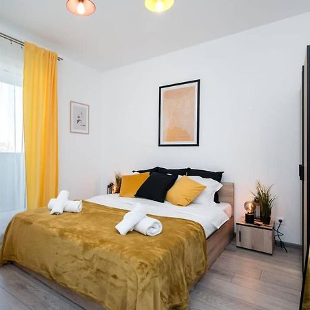 شقة Carol New Building With Balcony بوخارست المظهر الخارجي الصورة