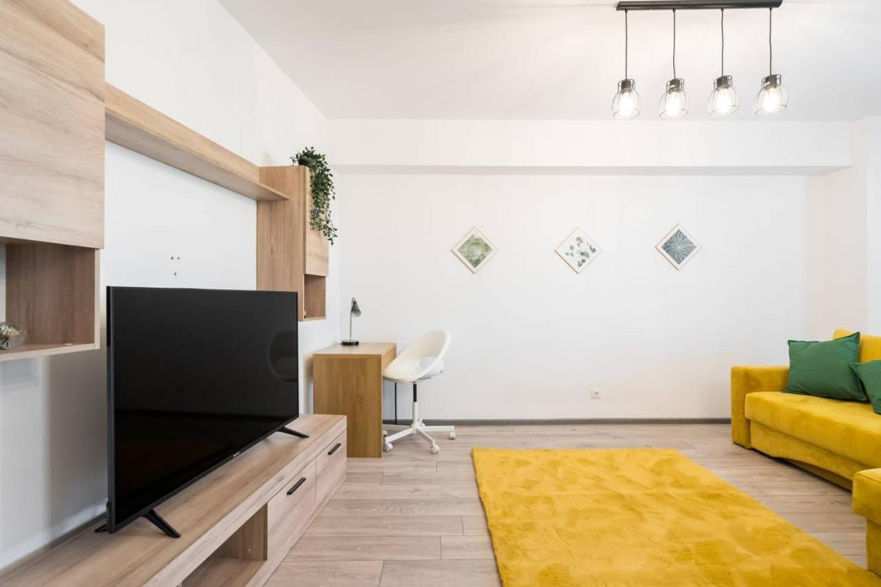 شقة Carol New Building With Balcony بوخارست المظهر الخارجي الصورة