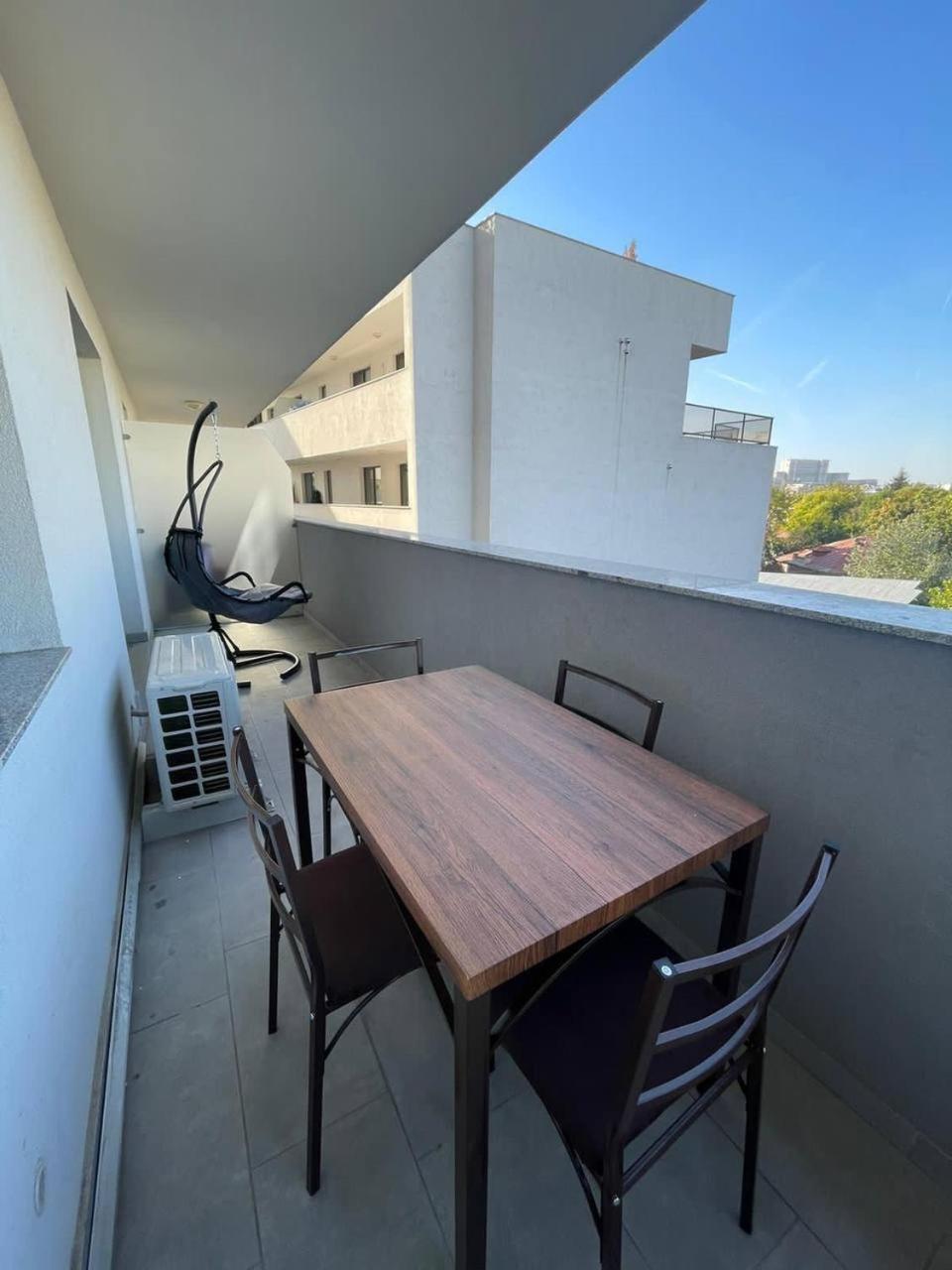 شقة Carol New Building With Balcony بوخارست المظهر الخارجي الصورة
