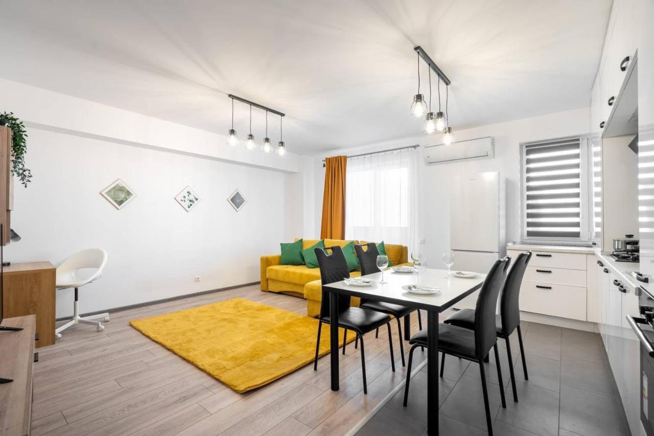 شقة Carol New Building With Balcony بوخارست المظهر الخارجي الصورة